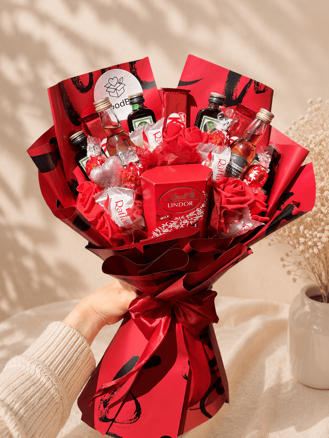 Kateřina tvoří kytice MoodBox